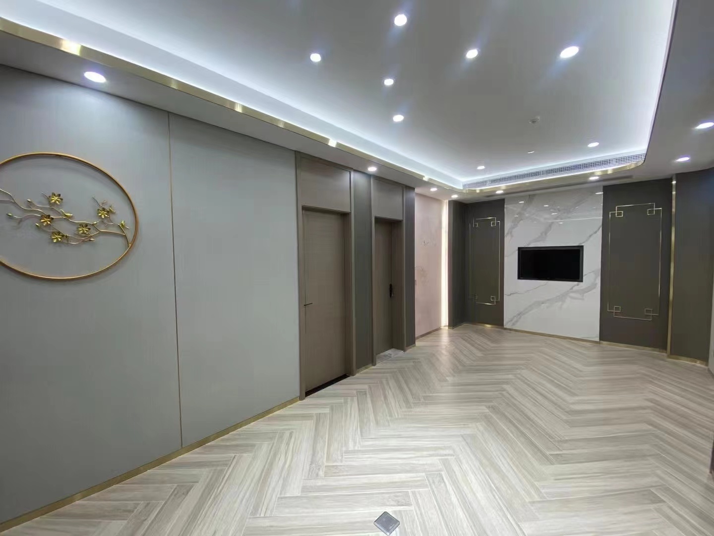   Fireproof flooring  
